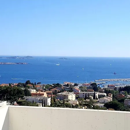 Le 22-2 Bedroom Apartment, 180 Sea View Terrace 아파트 *